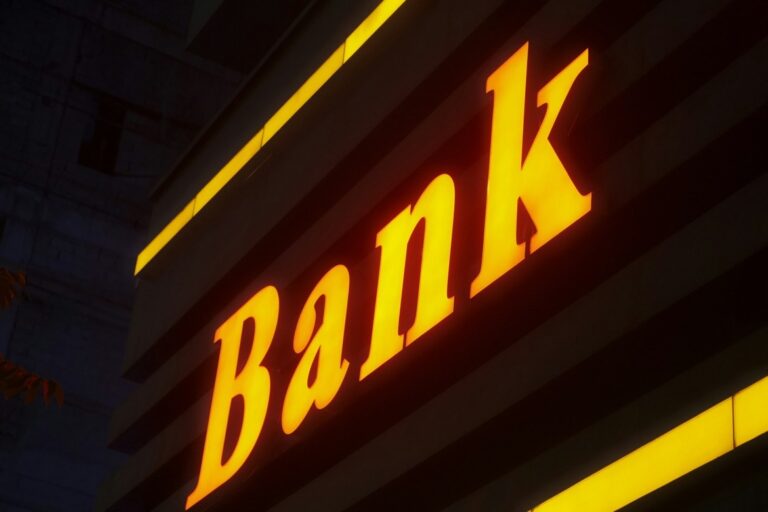What Is Retail Banking? A Beginner’s Guide