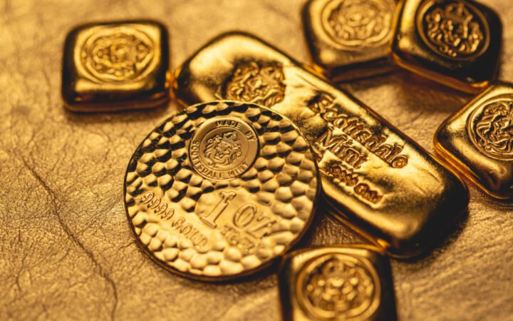 Gold Soars to Record $4,179 as Rate Cut Bets and Trade Tensions Drive Rush to Safety