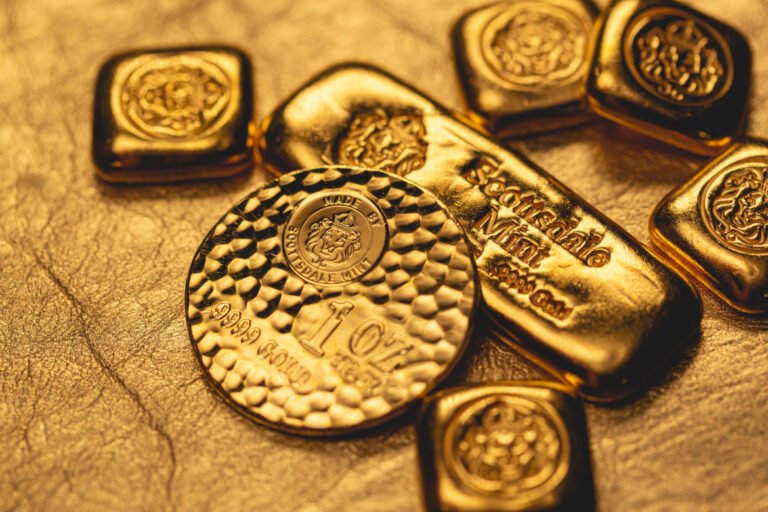 Gold Soars to Record $4,179 as Rate Cut Bets and Trade Tensions Drive Rush to Safety