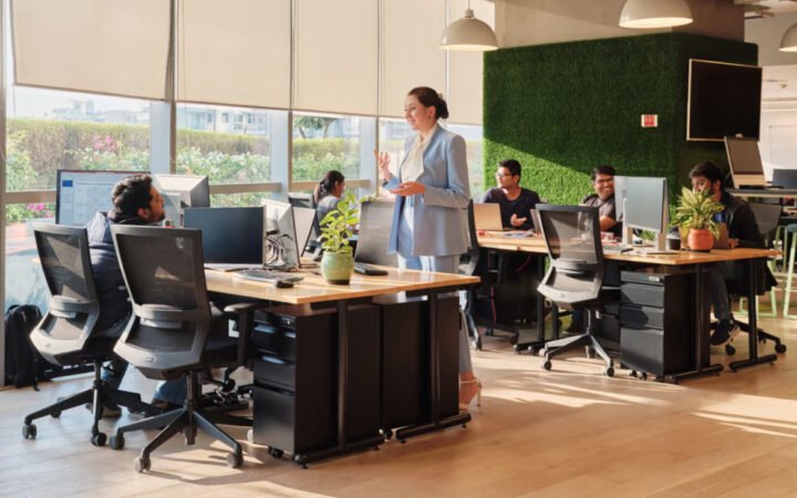 WeWork India Shares Fall in Tepid Trading Debut After $338 Million IPO