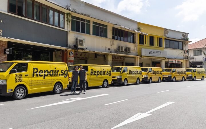 How a $23 Website Turned Into a $1.3 Million Blue-Collar Business by Age 26