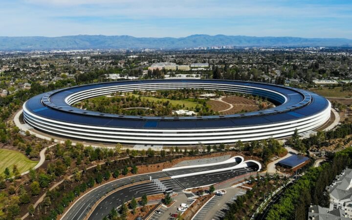 Apple Fined €98 Million in Italy Over App Store Privacy Rules