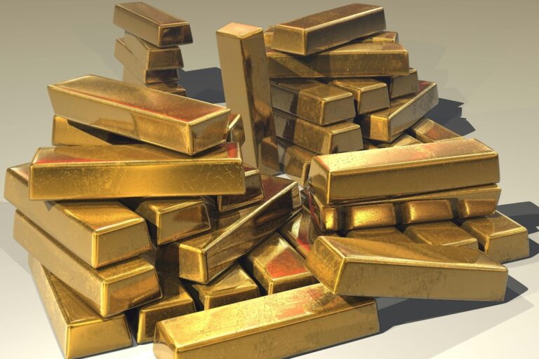 Gold Breaks Above $4,600 for First Time as Political and Geopolitical Risks Surge