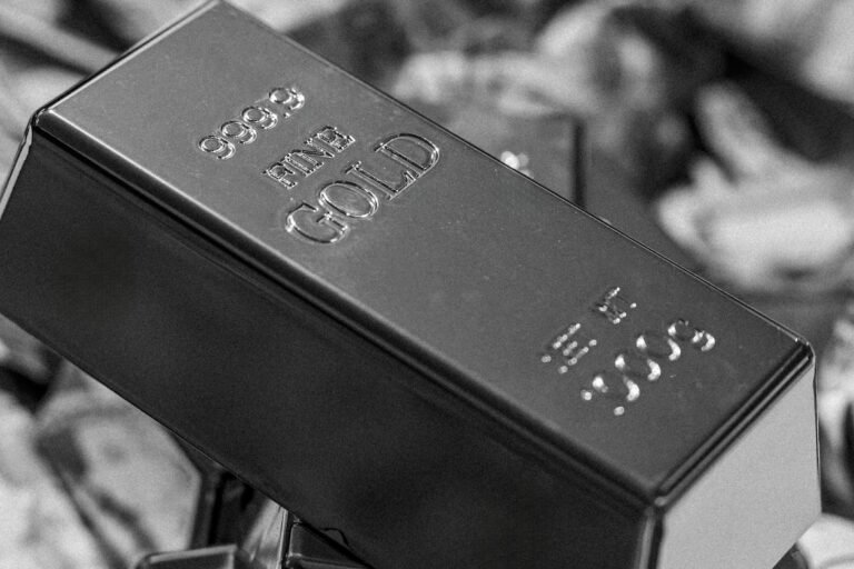 Gold Sees Extreme $3.2 Trillion Swing as Volatility Tops 2008 Crisis Levels