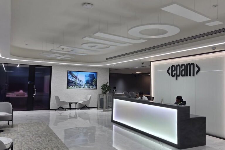 EPAM Plunges 20% After Outlook Disappoints, Worst Performer in S&P 500