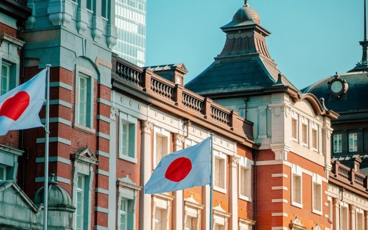 Japan’s U.S. Treasury Holdings Draw Attention as Bond Market Risks Resurface