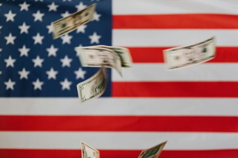 Nearly $1 Trillion Wiped From U.S. Stocks as Major Indexes Slide