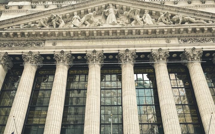 $1 Trillion Wiped From U.S. Stocks at Open as Global Markets Slide