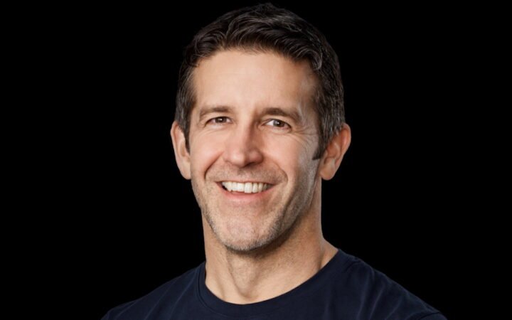 Apple Names John Ternus as CEO, Tim Cook to Become Executive Chairman