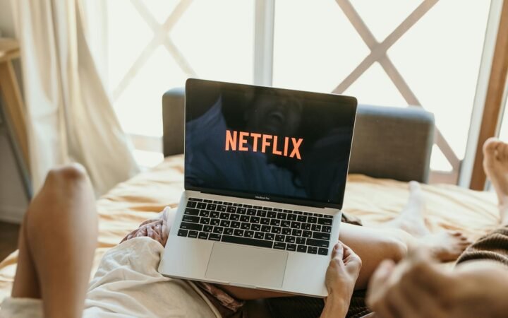 Netflix Authorizes $25 Billion Buyback as It Shifts Focus After M&A Exit