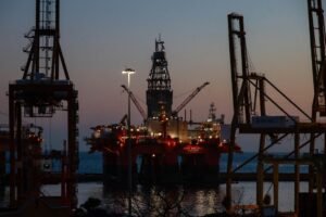 Oil Prices Rebound as Iran Accuses U.S. of Ceasefire Breach