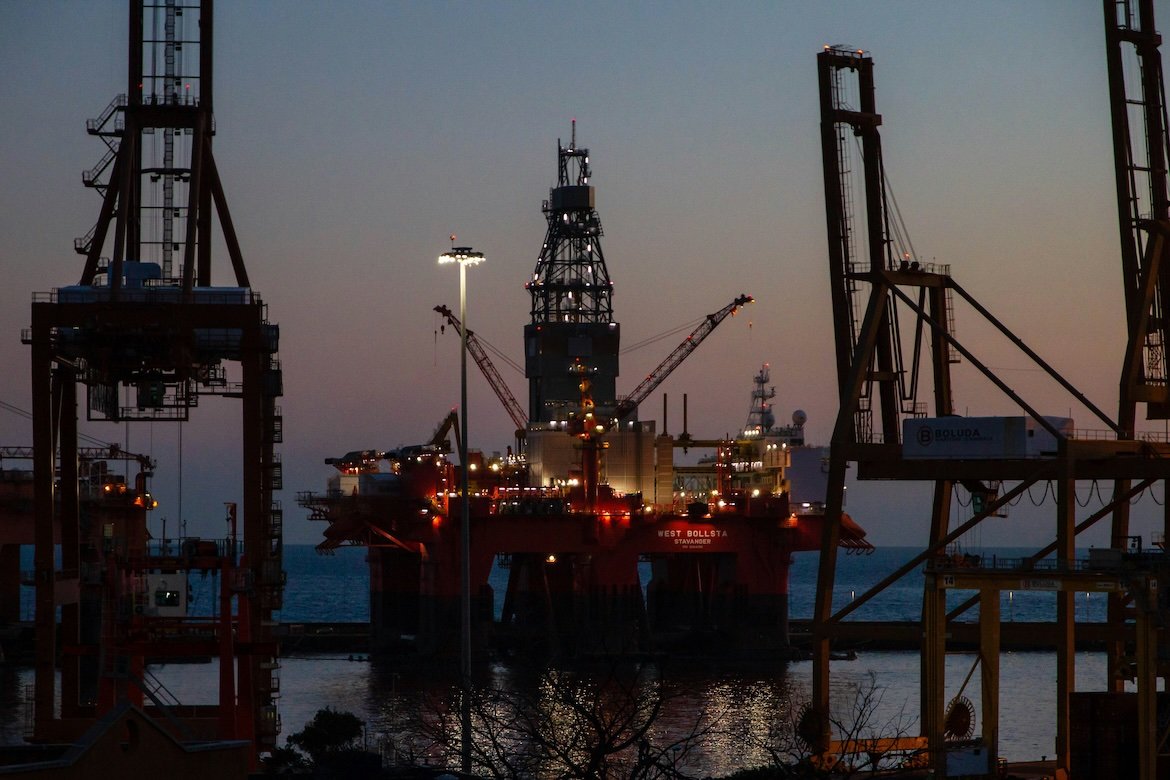 Oil Prices Rebound as Iran Accuses U.S. of Ceasefire Breach