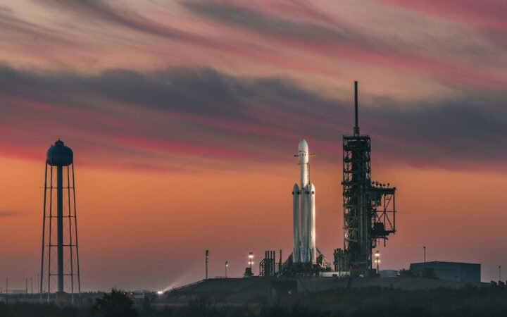 SpaceX Targets $2 Trillion Valuation in Potential Record IPO