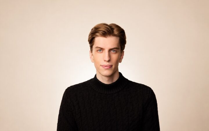 Leopold Aschenbrenner’s AI Hedge Fund Grows to $13.7 Billion on Infrastructure Bets