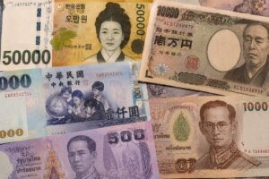 Asian Markets Lose Over $300 Billion as Taiwan, Korea, and Japan Stocks Slide