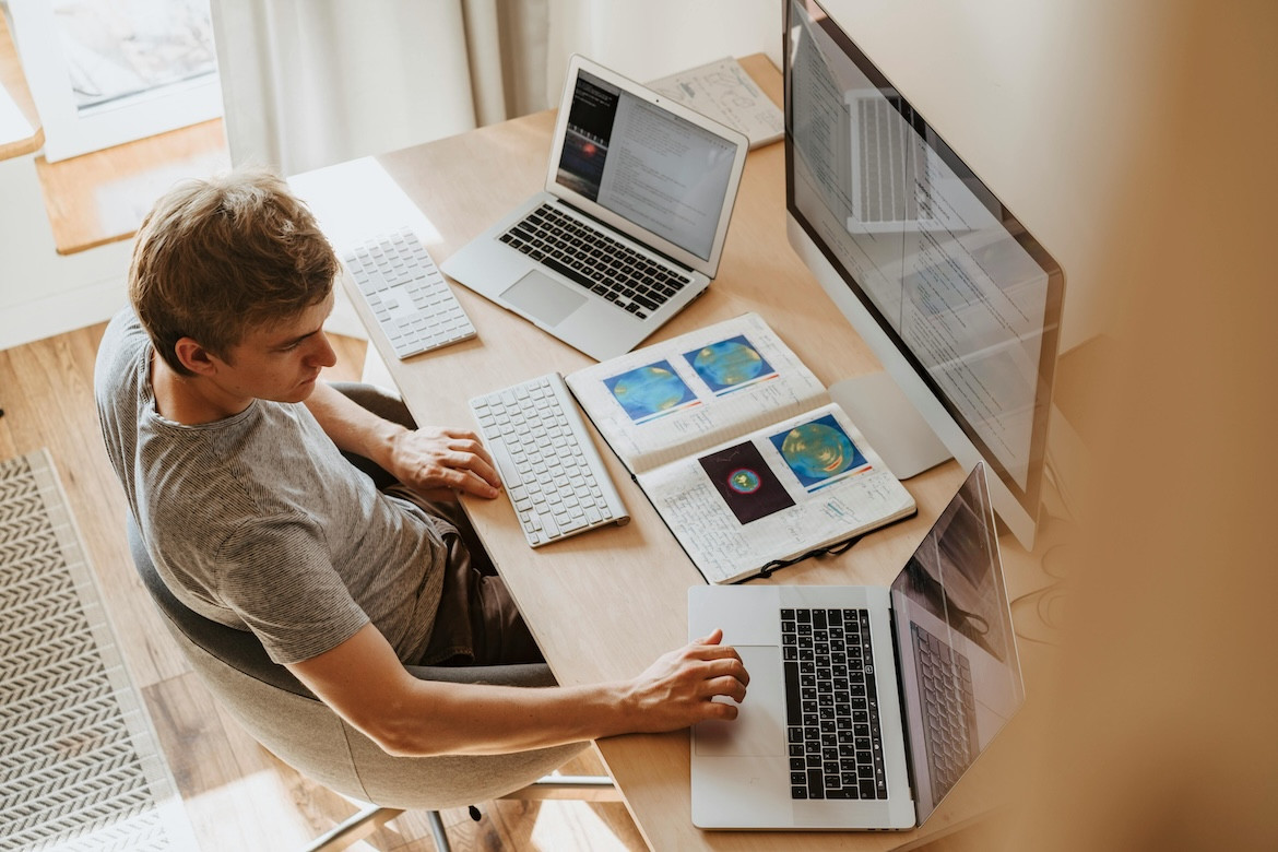 Remote IT Worker Earns $746,000 by Secretly Juggling Five Jobs