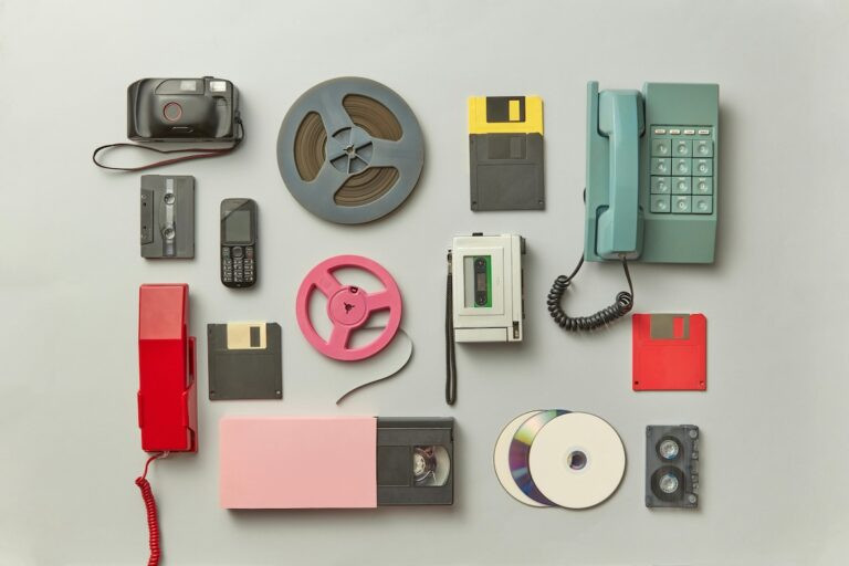 Entrepreneur Made Hundreds of Thousands Selling Retro Phones and CD Players to Gen Z