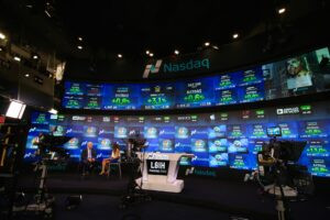 U.S. Stocks Hit Record Highs on Hopes for Potential Iran Peace Deal