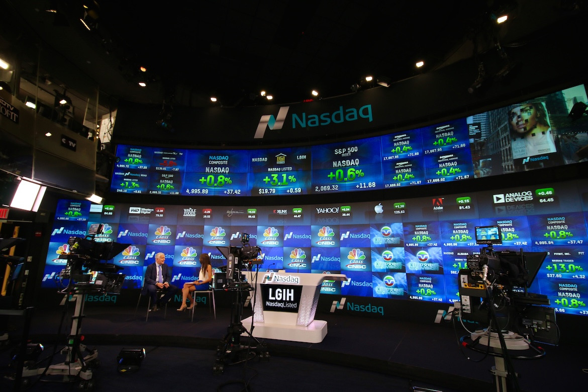 U.S. Stocks Hit Record Highs on Hopes for Potential Iran Peace Deal