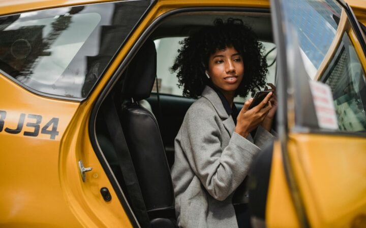 Uber Shares Jump 10% on Strong Bookings Outlook Despite $1.5 Billion Profit Hit