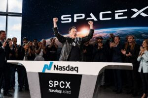 SpaceX Surpasses $2.5 Trillion Valuation as Shares Top $200