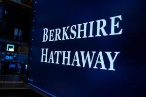 Berkshire Hathaway Becomes a Net Stock Buyer Again as New CEO Begins Deploying Cash