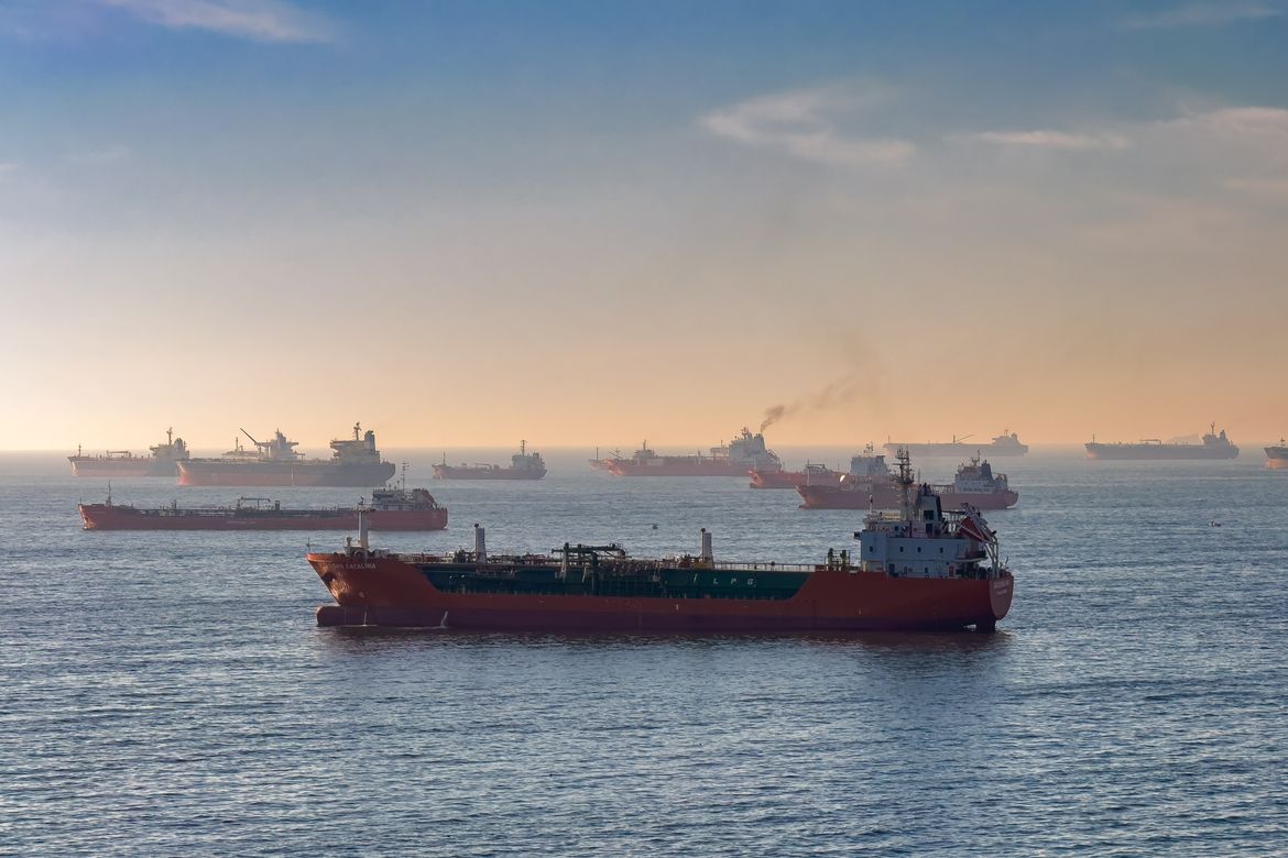 Brent Crude Breaks Above $100 as U.S.-Iran Attacks Threaten Global Oil Supplies