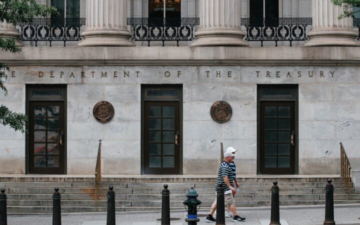 Treasury Yields Surge to 2007 Highs as Weak $70 Billion Auction Rocks Markets