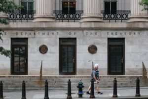 U.S. Treasury Prepares Larger Debt Buybacks as Bessent Moves to Cool Bond Yields