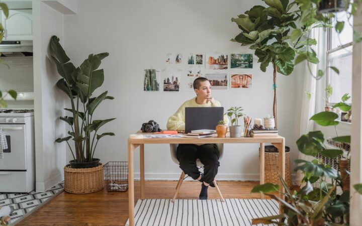 How AI Is Creating New Income Opportunities for Workers and Entrepreneurs