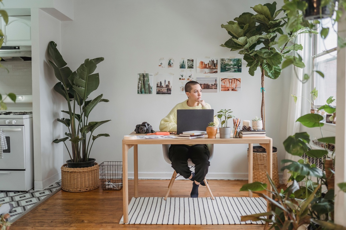 How AI Is Creating New Income Opportunities for Workers and Entrepreneurs
