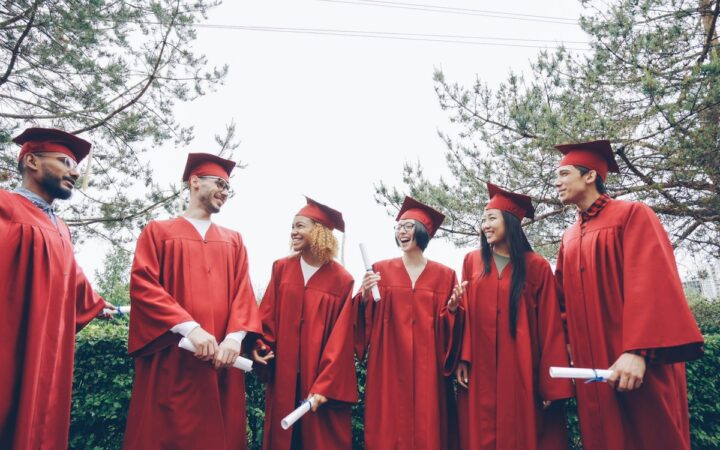 Young Graduates Face Tougher Hiring as College’s Job-Market Edge Narrows