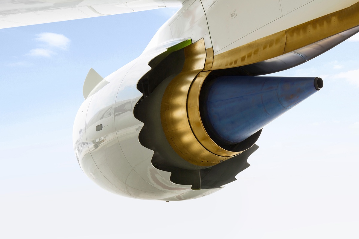 GE Aerospace Beats Q3 Estimates and Raises 2026 EPS Outlook to $8–$8.10