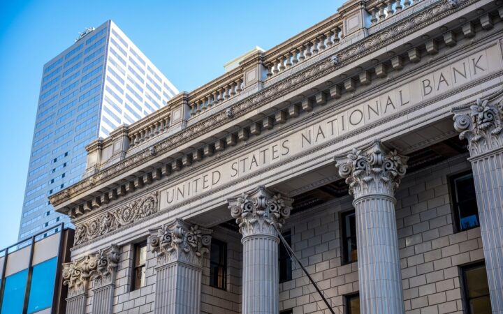 Justin Sun Predicts Traditional Banks Will Fade as Finance Moves Onchain