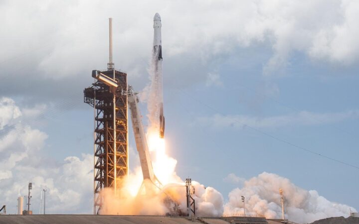 Musk Says SpaceX Could Top $100 Trillion in Under 10 Years