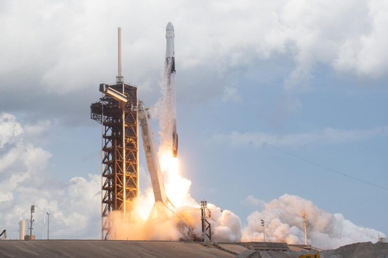 Musk Says SpaceX Could Top $100 Trillion in Under 10 Years