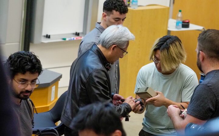 Nvidia Hits Record High as Market Value Tops $5.72 Trillion