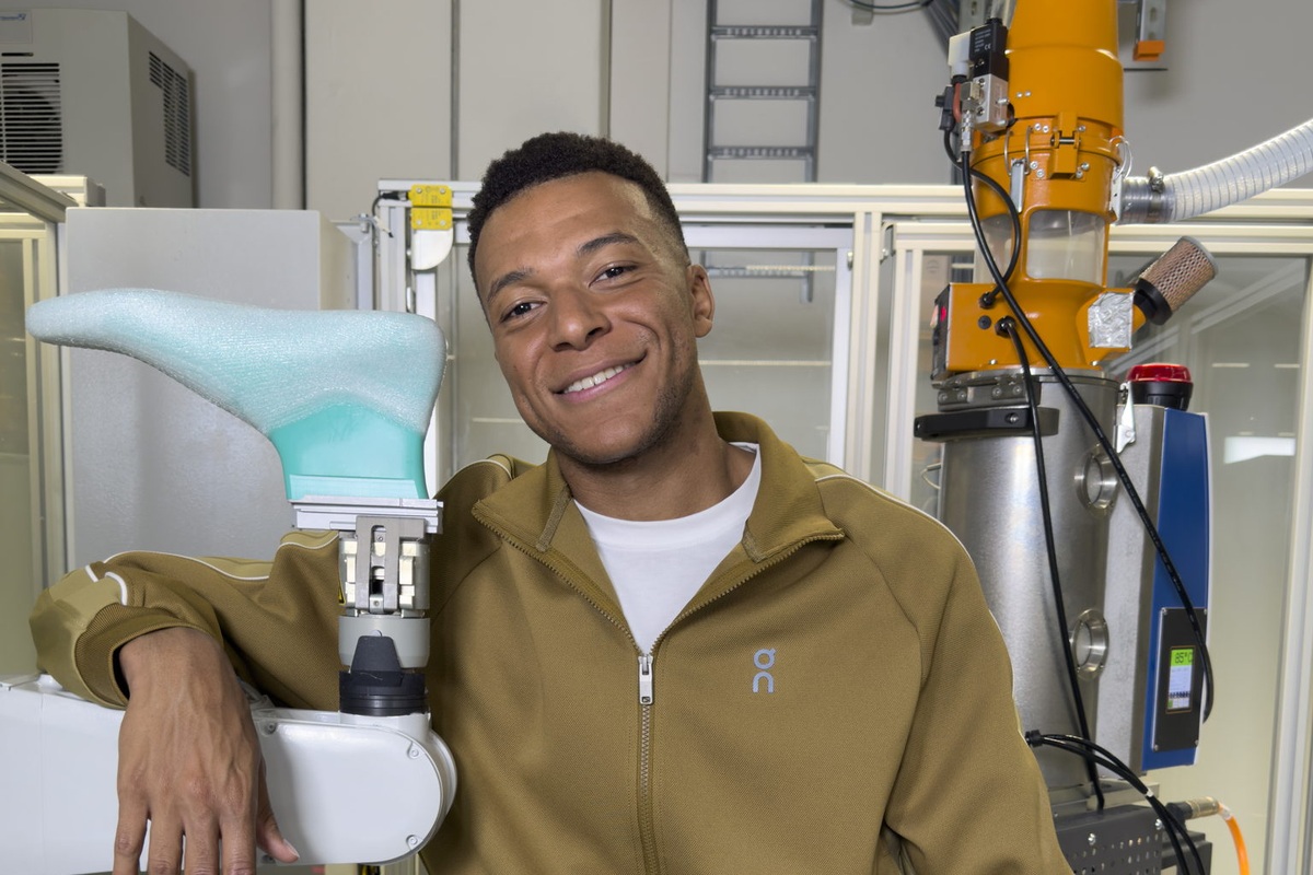 On Signs Kylian Mbappé as It Expands Into Football