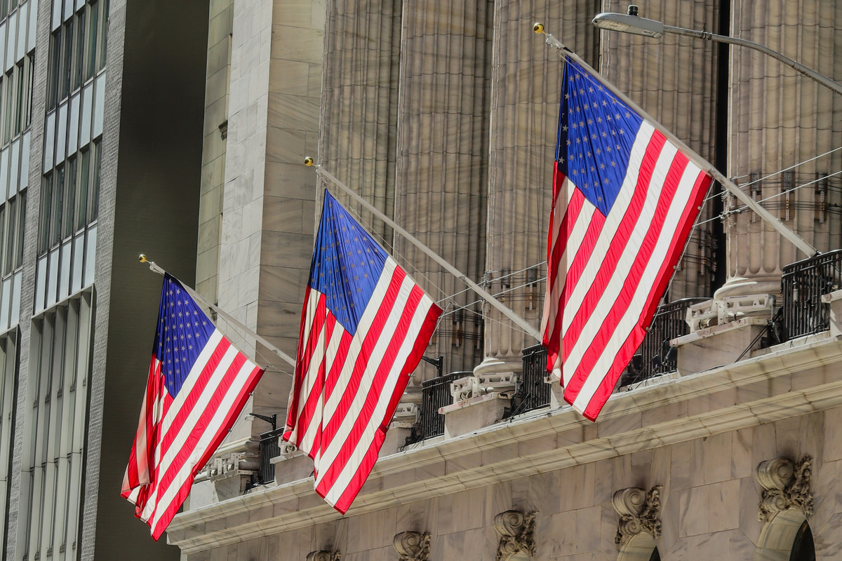 S&P 500 and Nasdaq Hit Records as Oil and Treasury Yields Ease