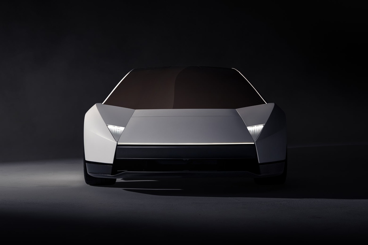 Tesla Unveils SpaceX-Powered Roadster as TSLA–SPCX Merger Talk Builds