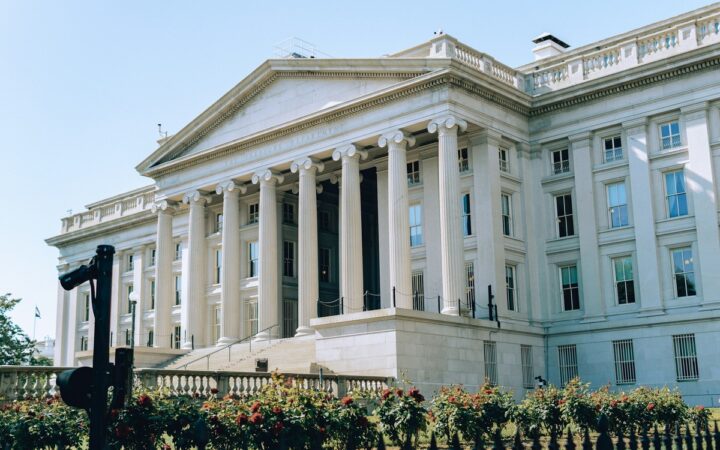 Treasury Yields Surge to 2007 Highs as Weak $70 Billion Auction Rocks Markets