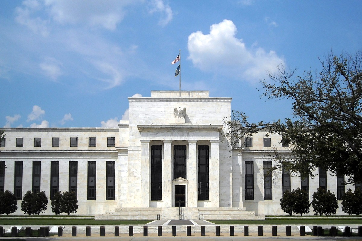 US Inflation Rises to 3.7% as Treasury Yields Jump and Fed Pressure Builds